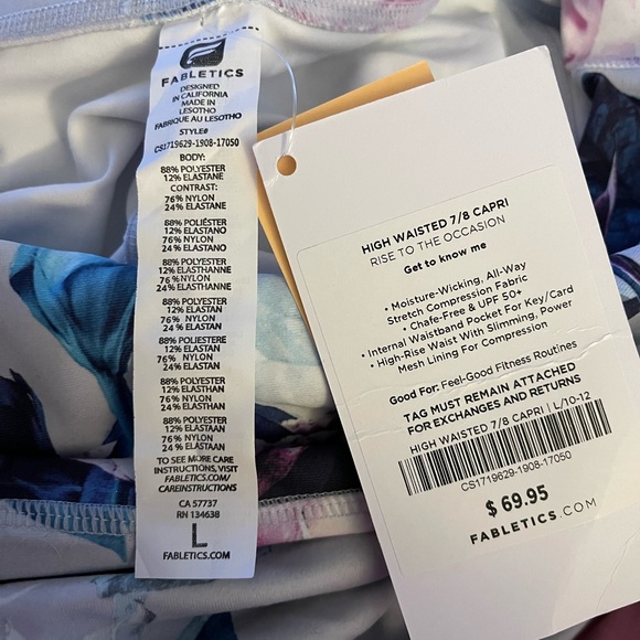 Fabletics bundle - Picture 7 of 7